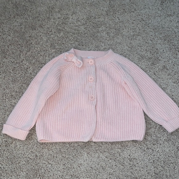 Little girls cable knit sweater - Picture 1 of 4
